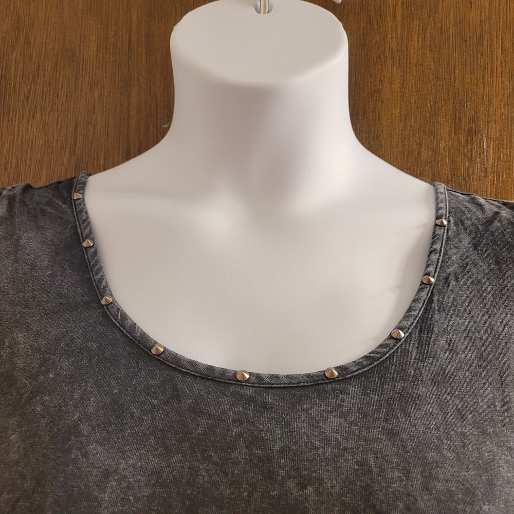 Happening in the Present Dark Gray Ruffle Hem, Women's Size M Rivets Knot H.i.p - Picture 2 of 7